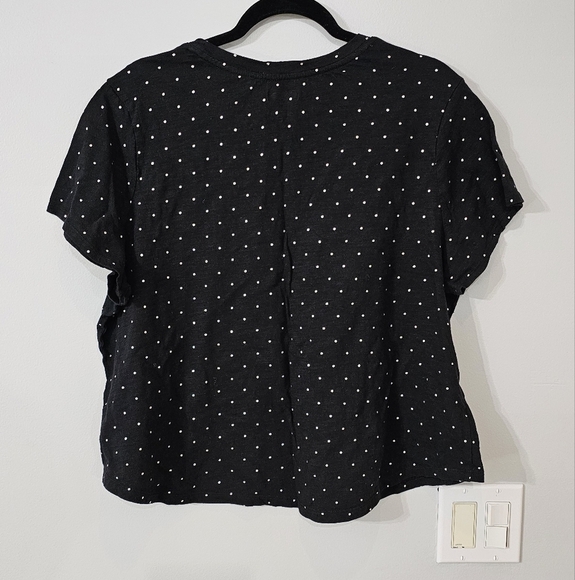 Old Navy Black Boxy Short Sleeve Tee - Picture 4 of 4